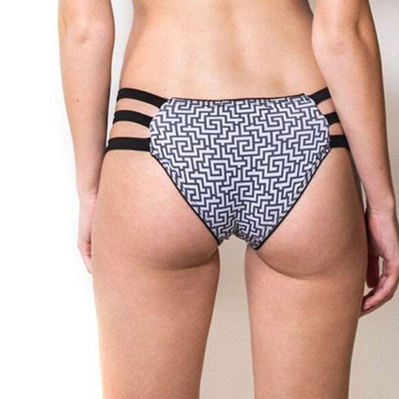 Mandalynn Bikini Bottom nwt - Picture 2 of 2